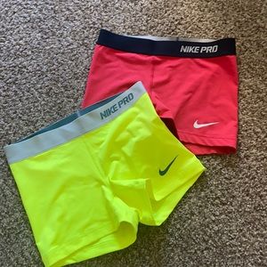 Nike Pro shorts set